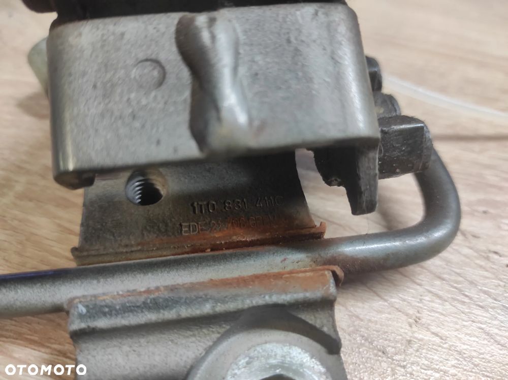 ZAWIAS DRZWI KIEROWCY LEWY PRZEDNI VW TOURAN 1 1T0 CADDY 2 2K0 KOMPLET WYSYŁKA !!!!! - 3