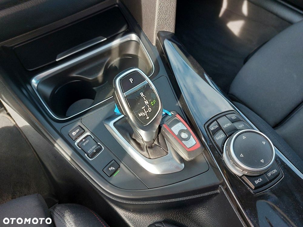 BMW Seria 3 - 30