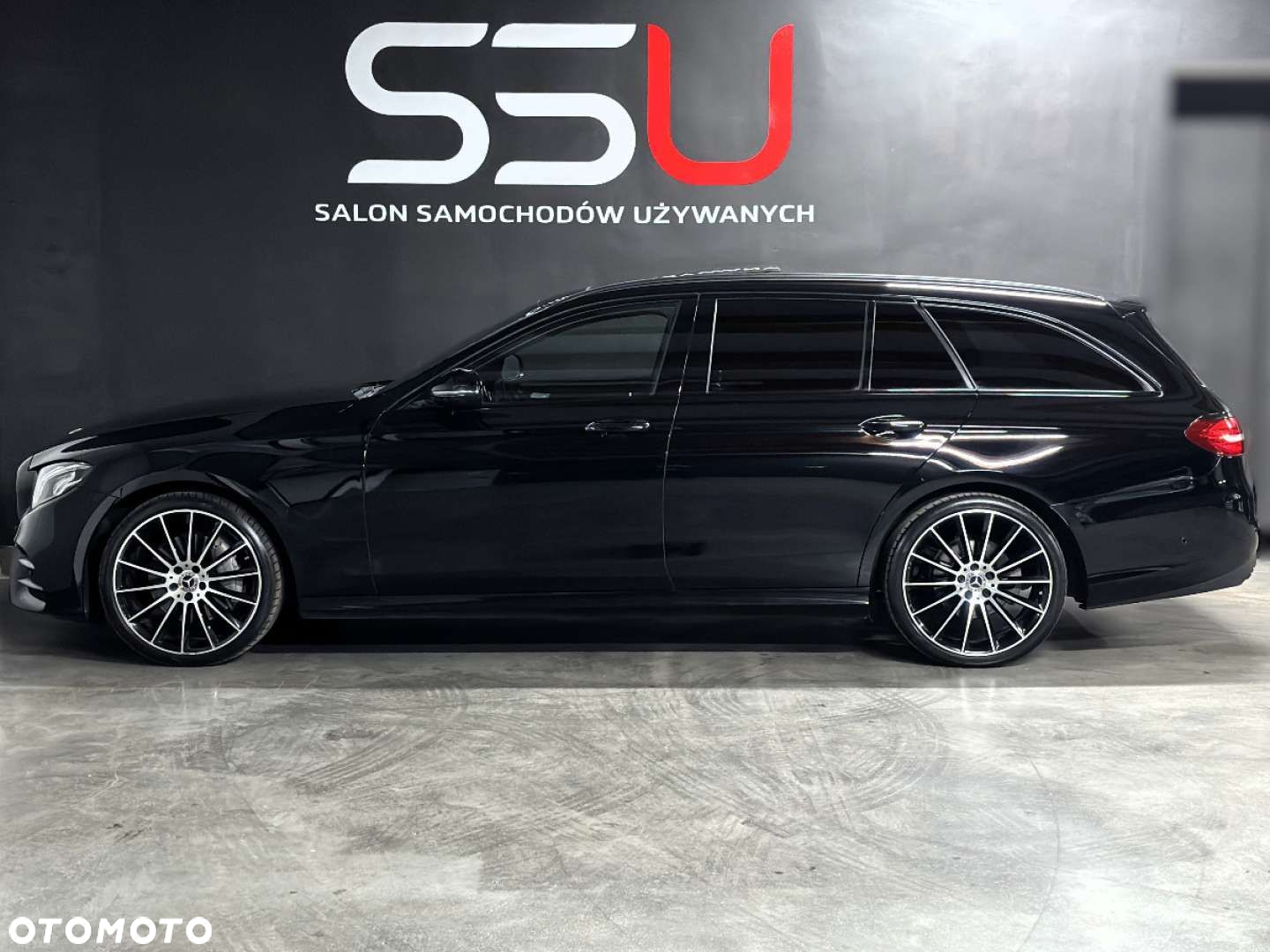 Mercedes-Benz Klasa E 220 d T 9G-TRONIC AMG Line - 16