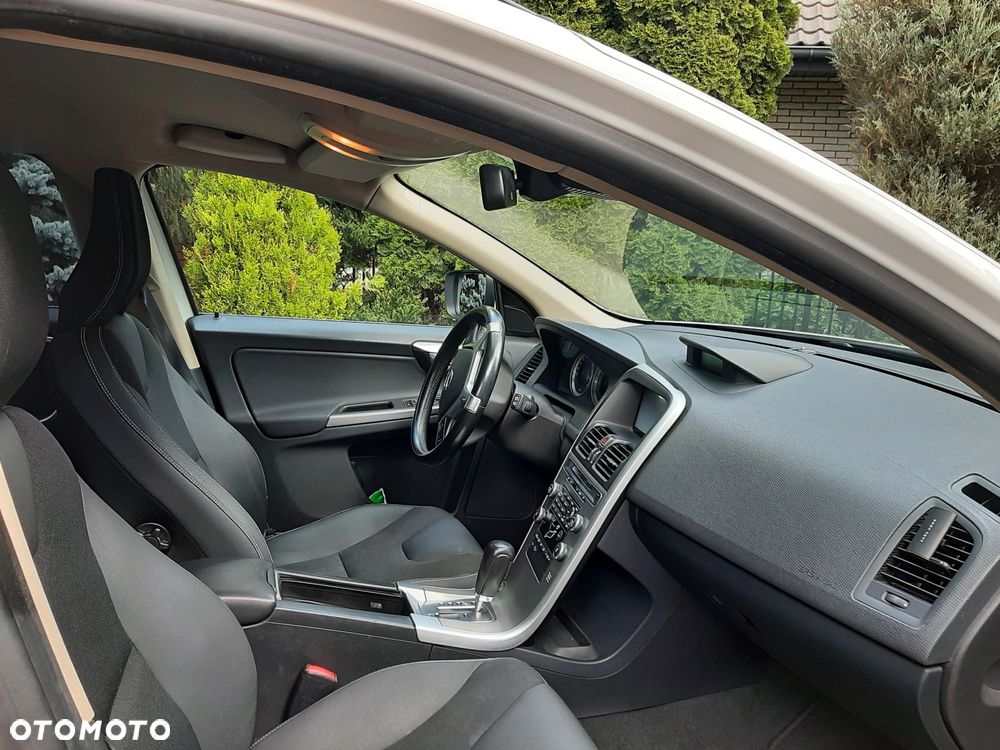 Volvo XC 60 - 11