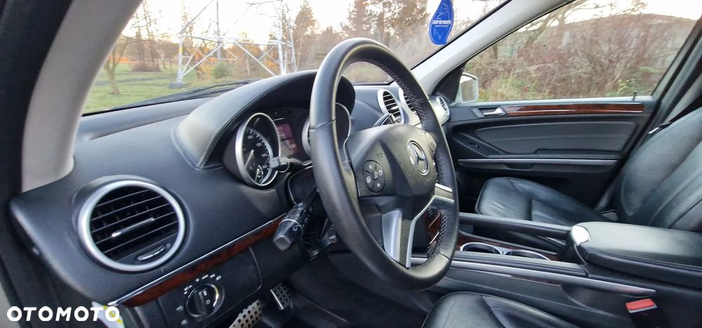 Mercedes-Benz GL 320 CDI DPF 4Matic 7G-TRONIC - 32