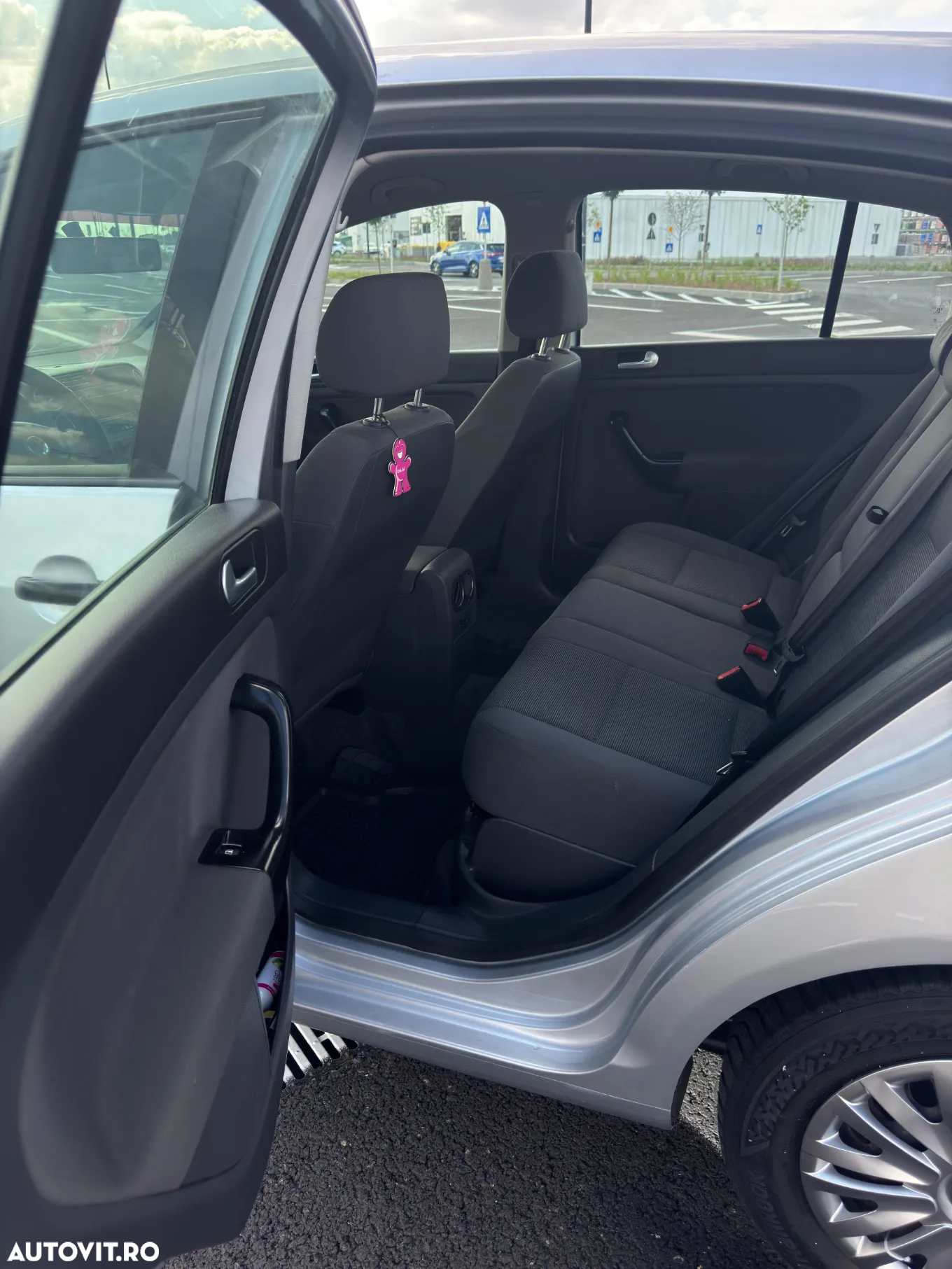 Volkswagen Golf - 8
