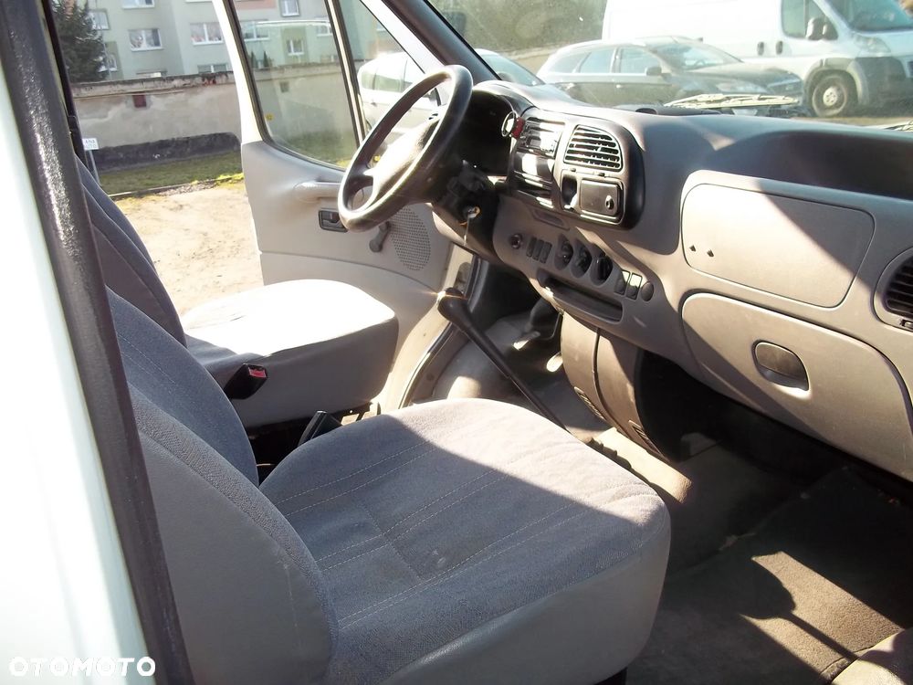 Ford transit - 15