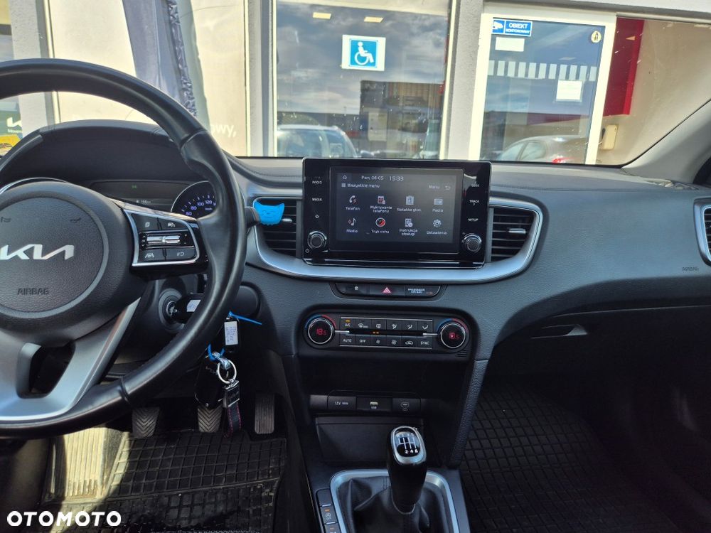 Kia Ceed 1.5 T-GDI M - 21