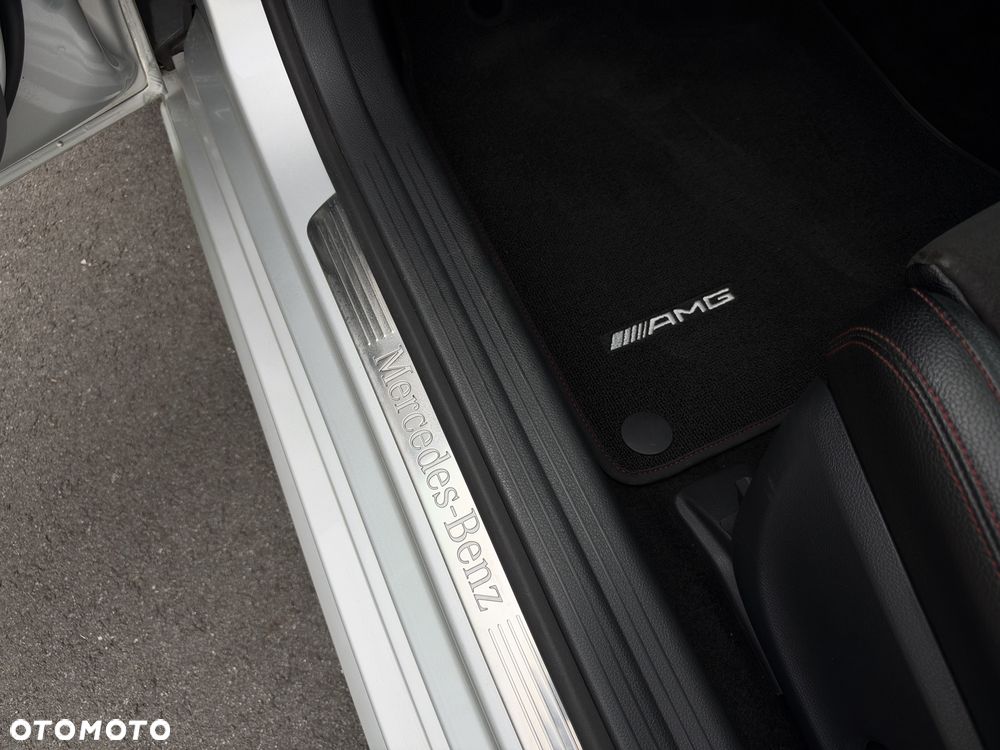 Mercedes-Benz CLA - 24
