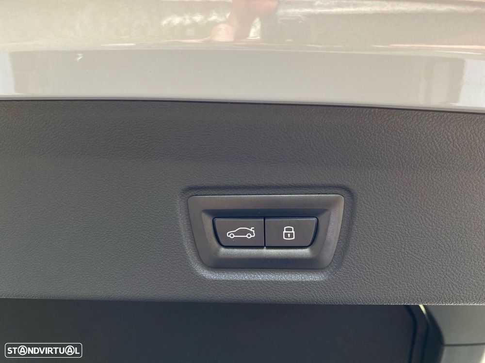 BMW i4 eDrive40 Pack Desportivo M Pro - 19