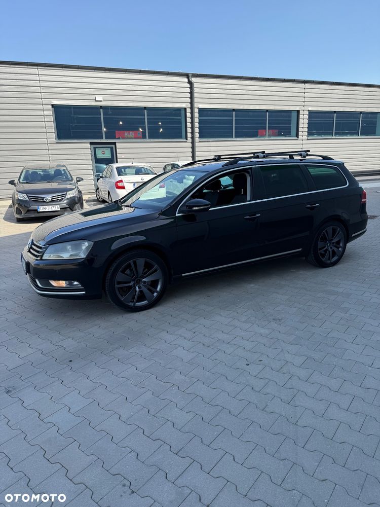 Volkswagen Passat 2.0 TDI Highline - 11