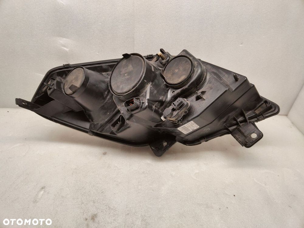 nissan nv400 lampa zw prawy przód 26010bz50a - 8