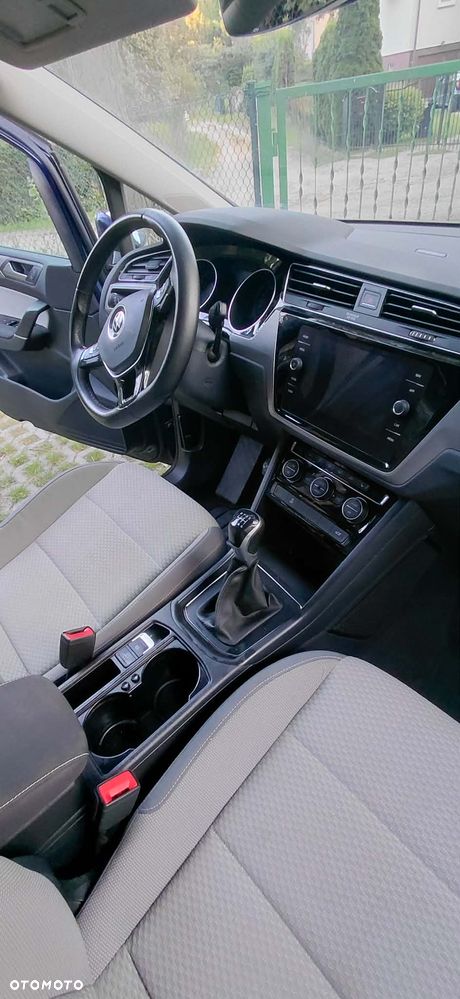 Volkswagen Touran 1.5 TSI EVO Comfortline - 11