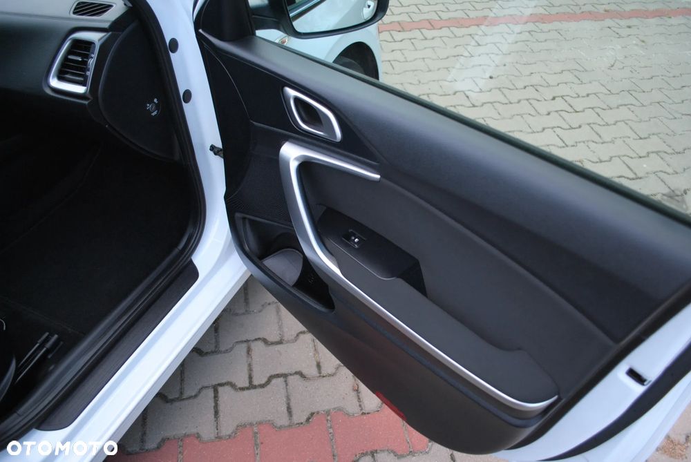 Kia Ceed 1.6 CRDi SCR L Business Line - 22