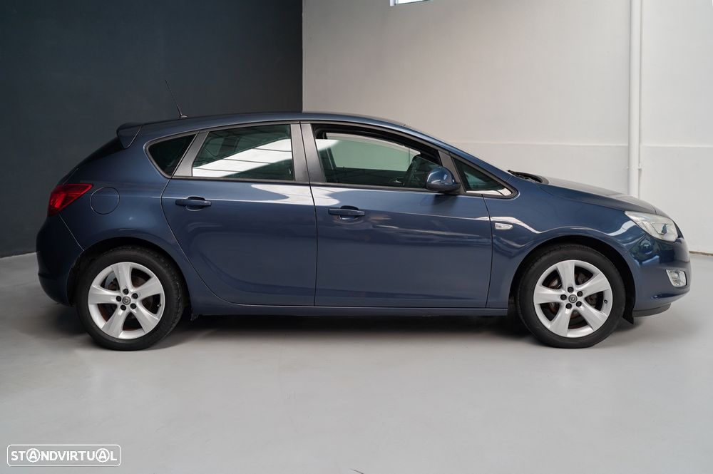 Opel Astra 1.4 Cosmo S/S - 9