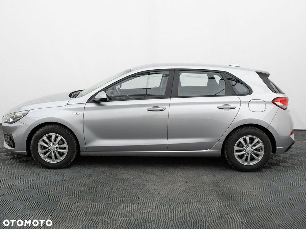 Hyundai i30 1.5 DPI Classic + - 9