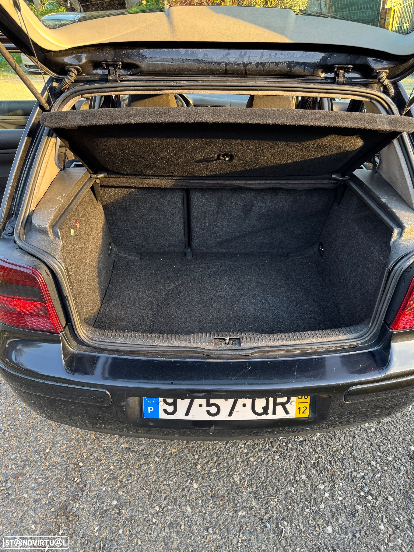 VW Golf - 13