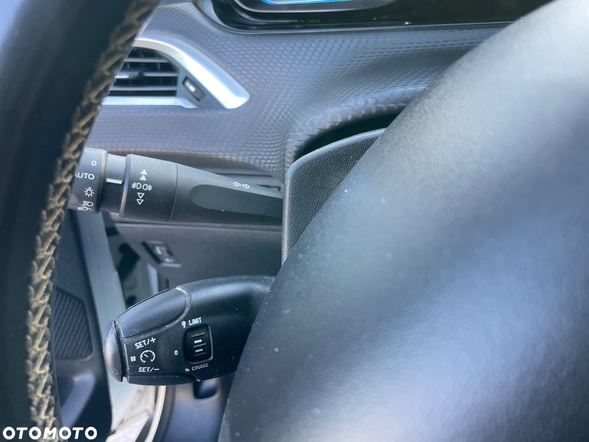 Peugeot 2008 PureTech 110 Stop&Start Style - 30