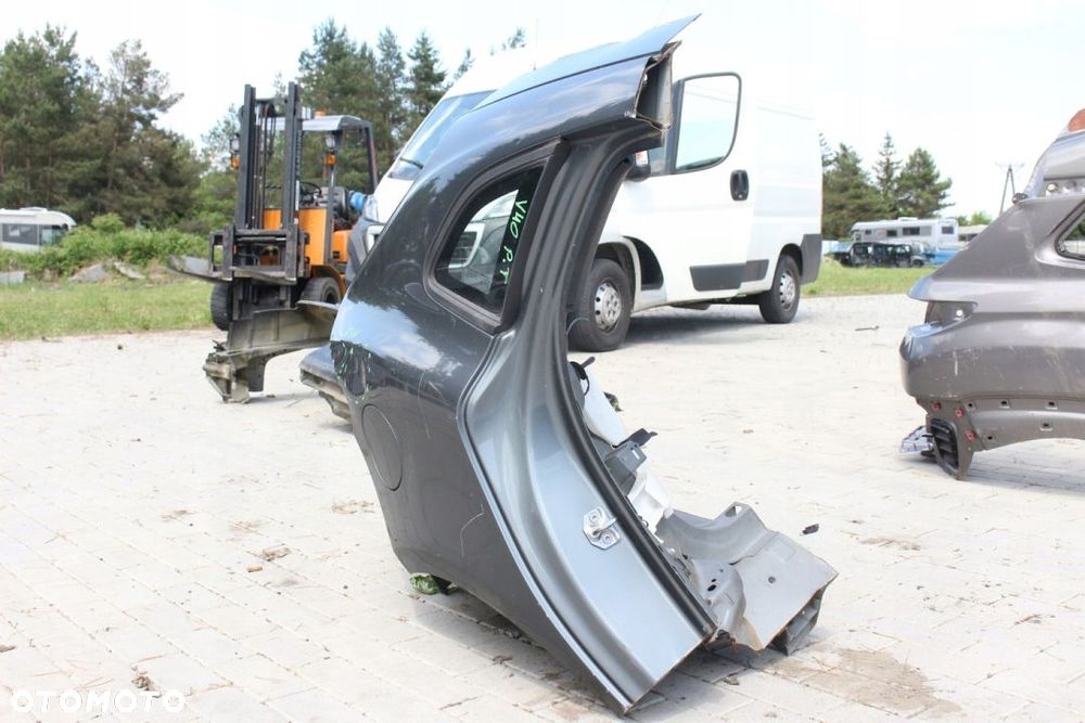 Błotnik Prawy Tył Volvo V40 II - 10