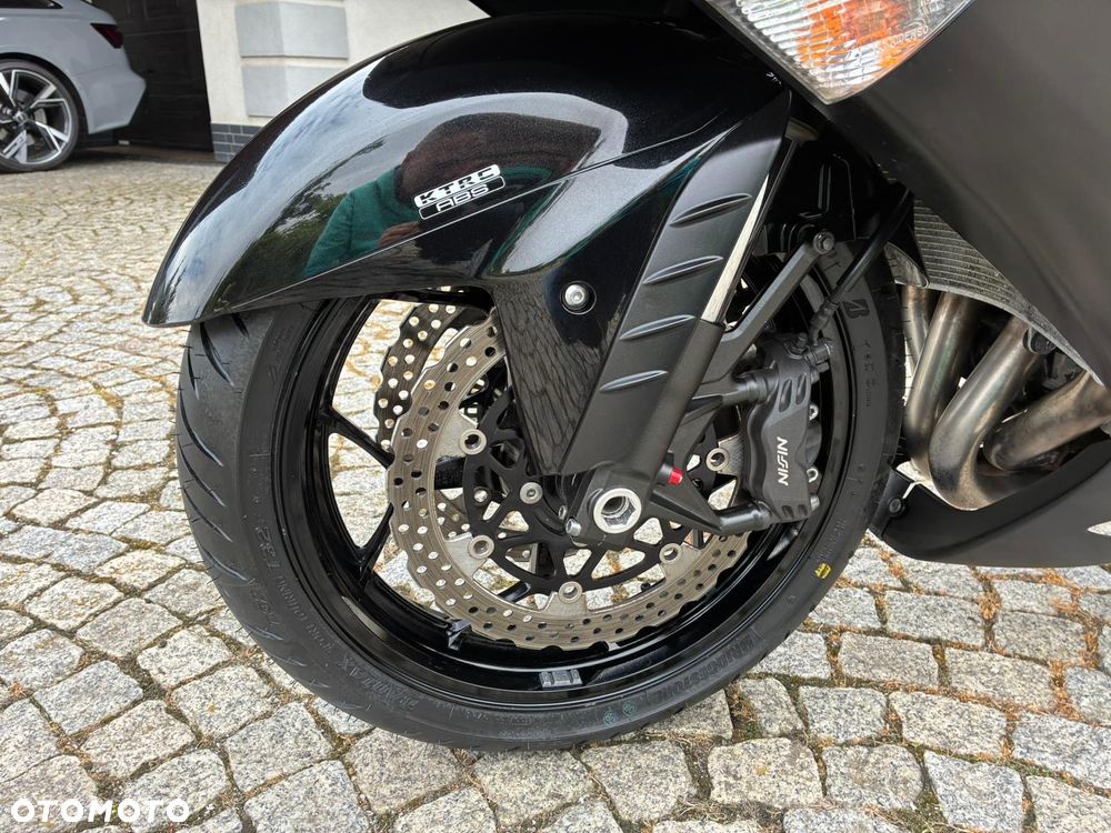 Kawasaki ZZR - 19