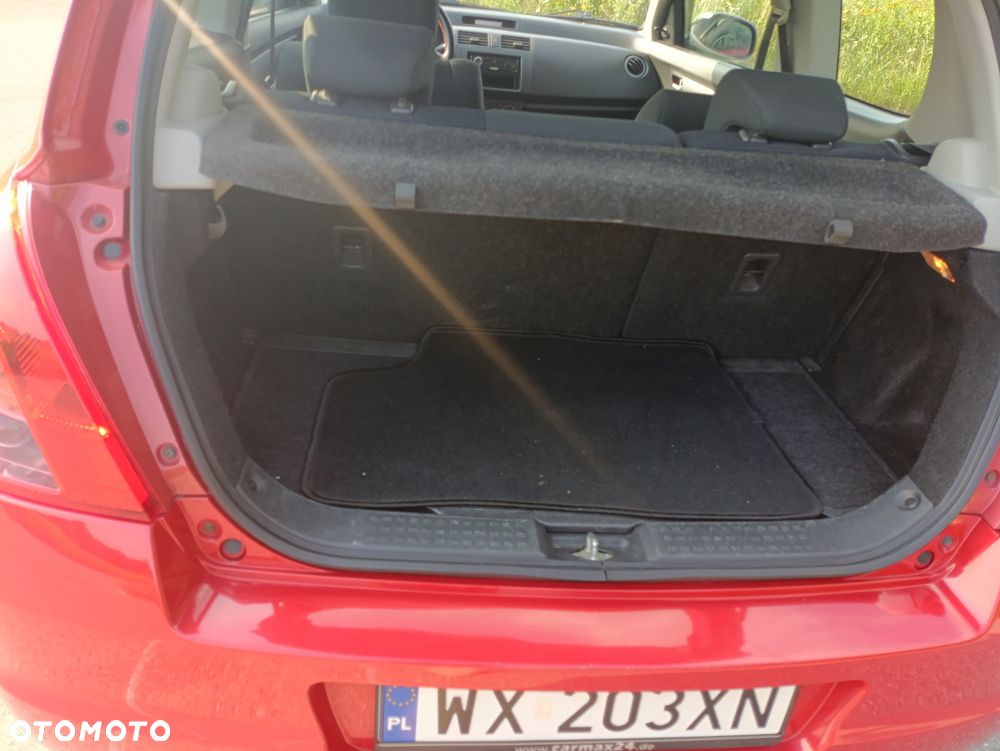 Suzuki Swift - 10
