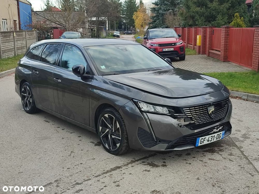 Peugeot 308 - 1