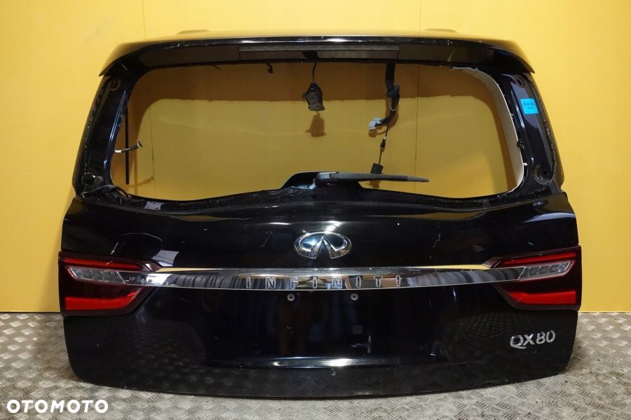 INFINITI QX80 2018 - 2024 Klapa Tylna Bagażnika Spoiler Lampa Tył USA - 1