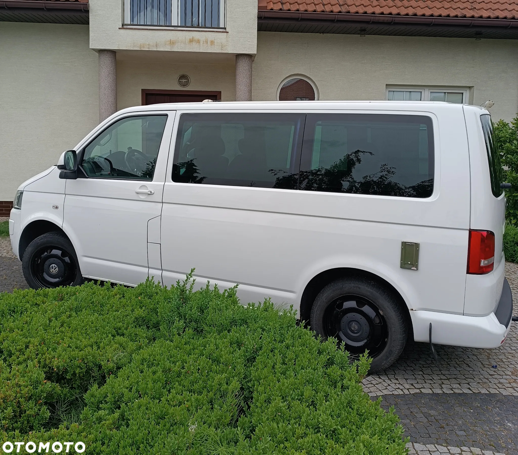 Volkswagen Multivan - 7