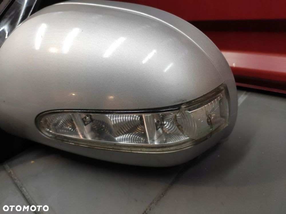 MERCEDES R-KLASA W251 LUSTERKO LEWE 15 PIN 11+4 KOLOR 775 ORYGINAŁ BDB - 5