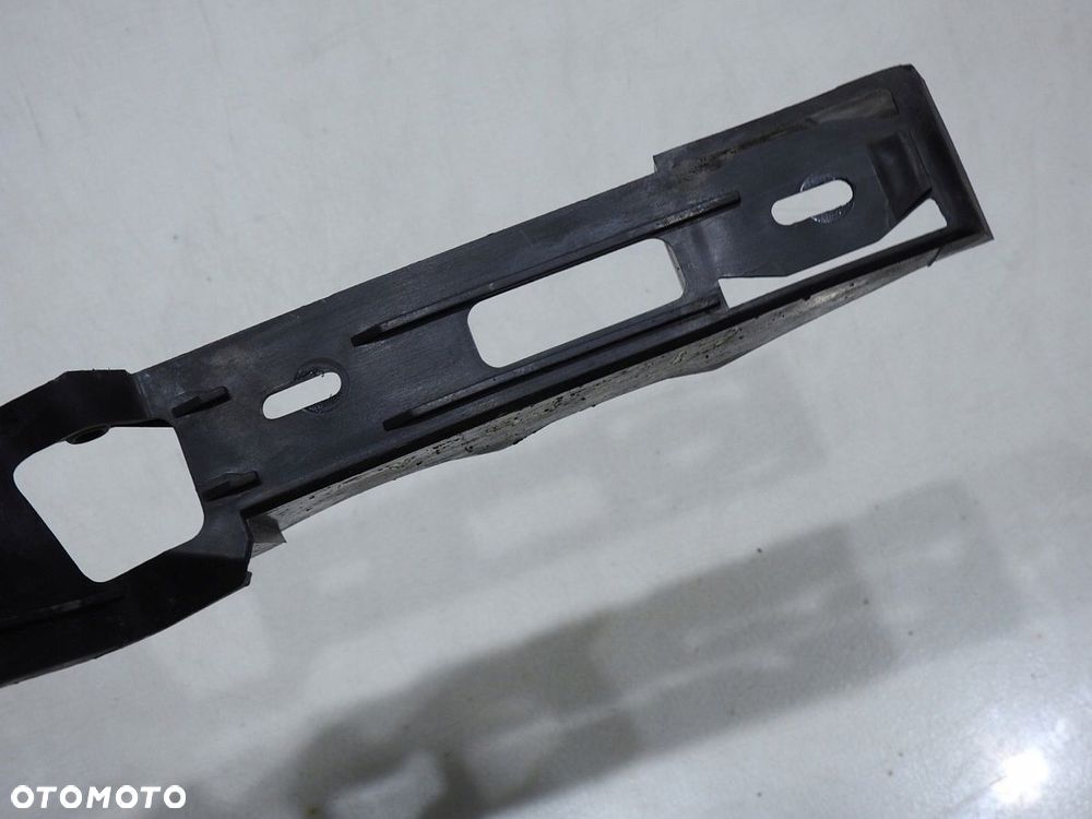 ŚLIZG ZDERZAKA PRAWY TYŁ VW TOURAN 1T0807376 - 6