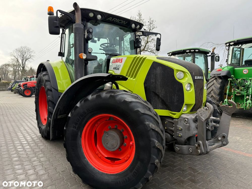 Claas ARION 640 CEBIS  650 660  JOHN DEERE 6930 - 8