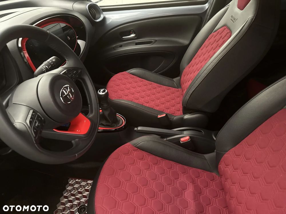 Toyota Aygo 1.0 VVT-i Color Edition - 11