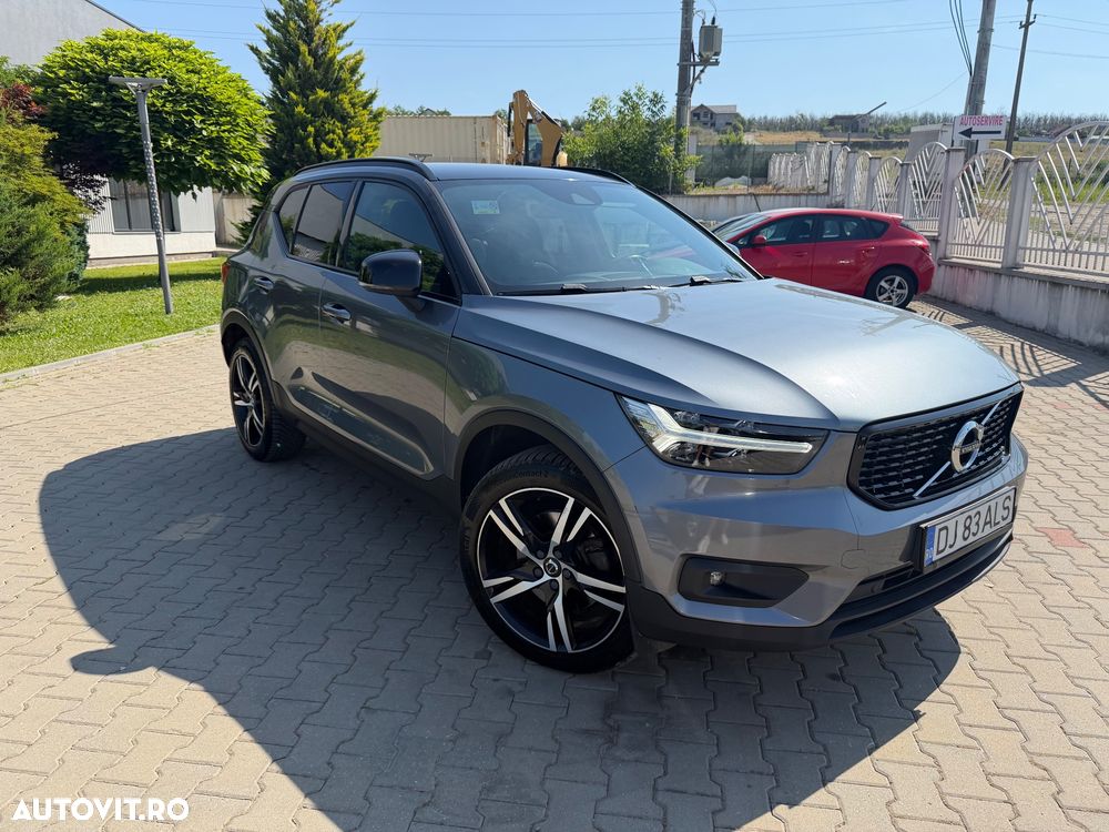 Volvo XC 40 D4 AWD R-Design - 1