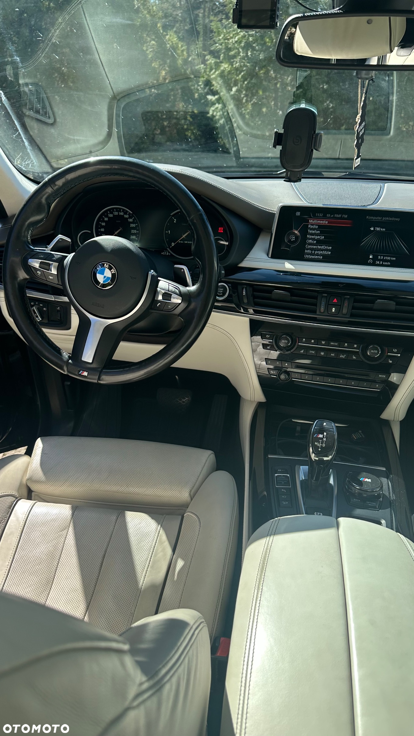 BMW X5 M M50d - 16