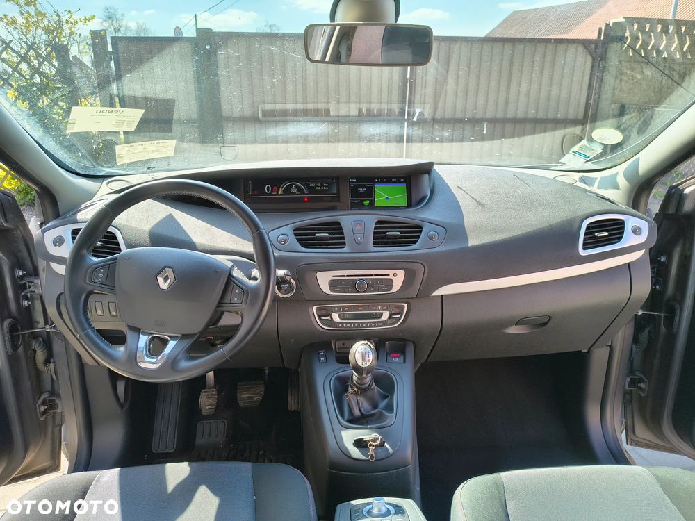 Renault Grand Scenic - 19