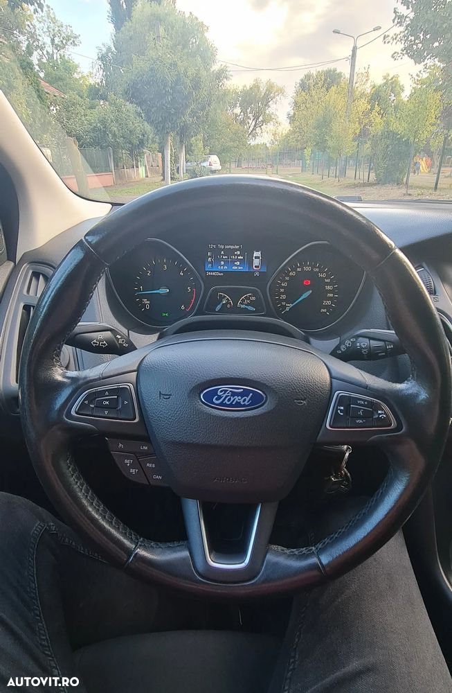 Ford Focus 1.5 TDCi ECOnetic 88g Start-Stopp-System Business - 6