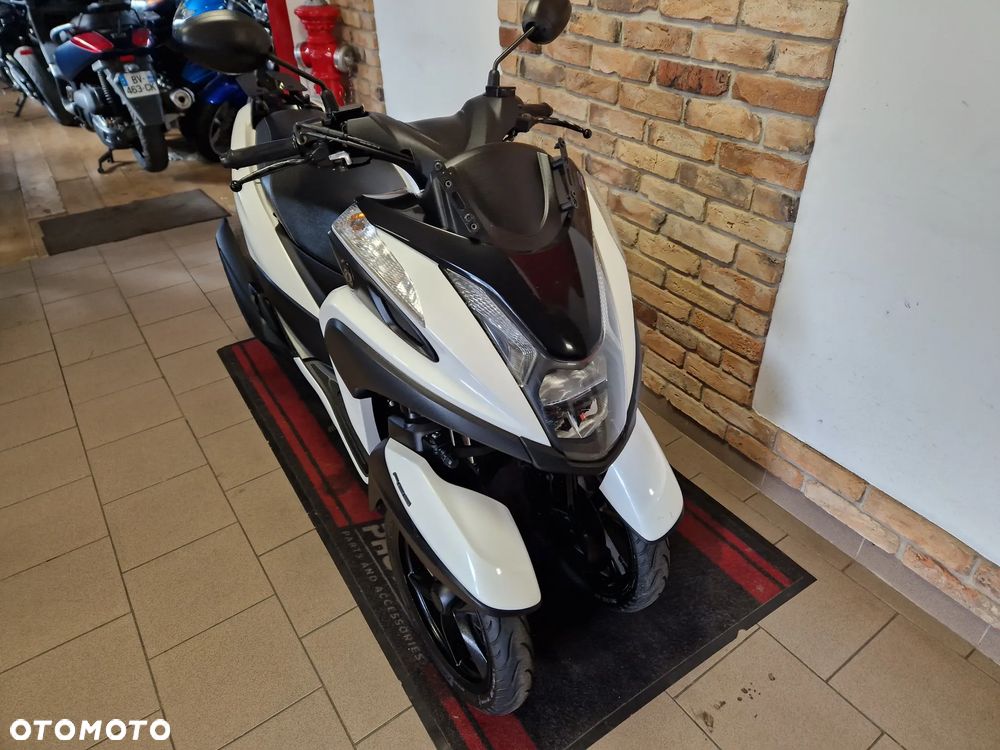 Yamaha Tricity - 21