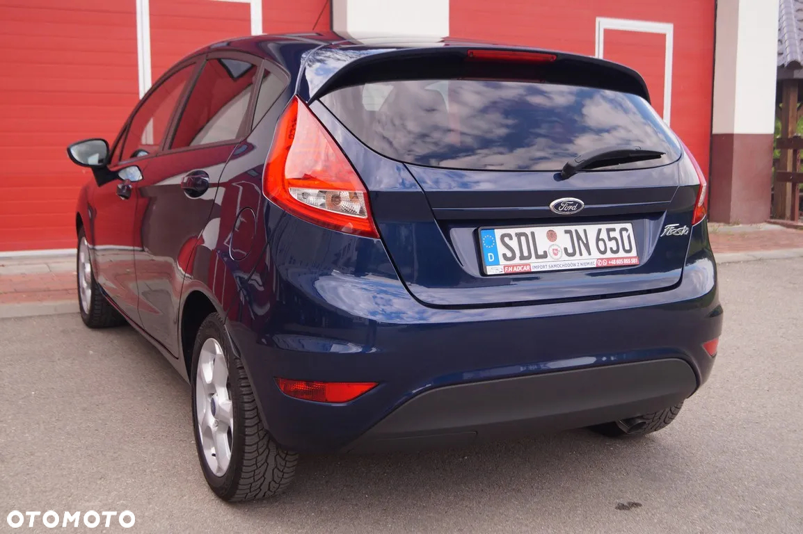 Ford Fiesta 1.25 Ambiente EU5 - 6