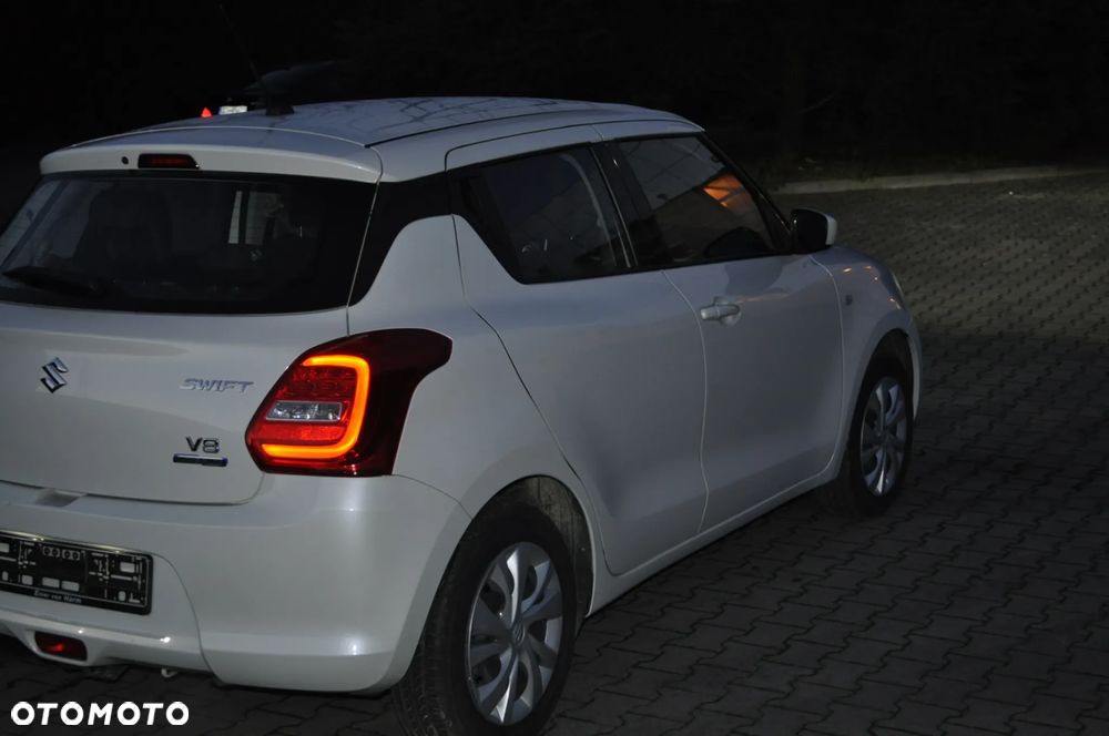 Suzuki Swift 1.2 SHVS Premium Plus - 7