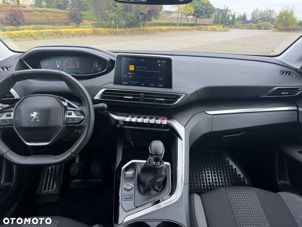 Peugeot 3008 1.2 PureTech Active Pack S&S - 22