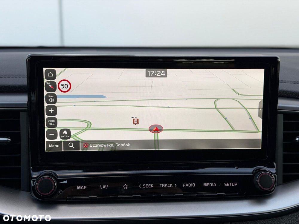 Kia Ceed - 27