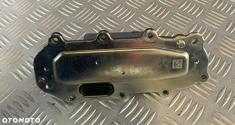 SIŁOWNIK LEWARKA SKRZYNI BIEGÓW ZF TRAXON 0501 328 597 - 1