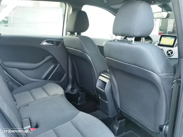 Mercedes-Benz B 180 d Style Aut. - 11