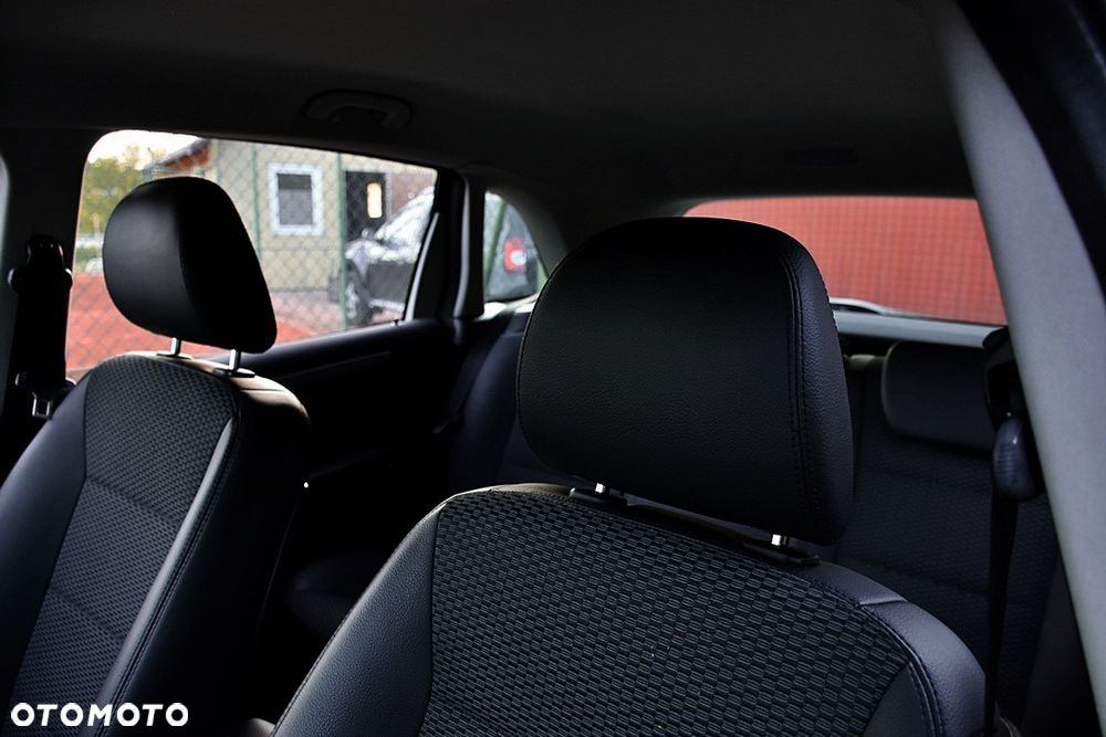 Mercedes-Benz Klasa B 180 BlueEFFICIENCY SPORT EDITION - 32