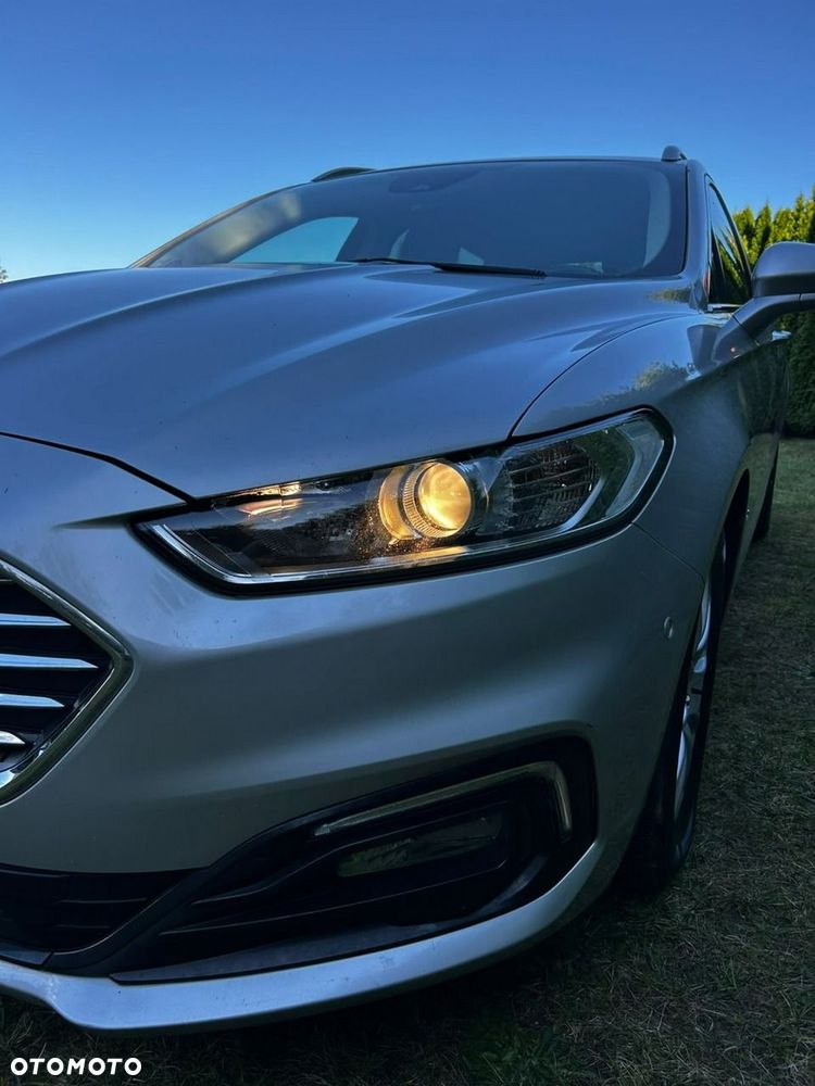 Ford Mondeo - 27