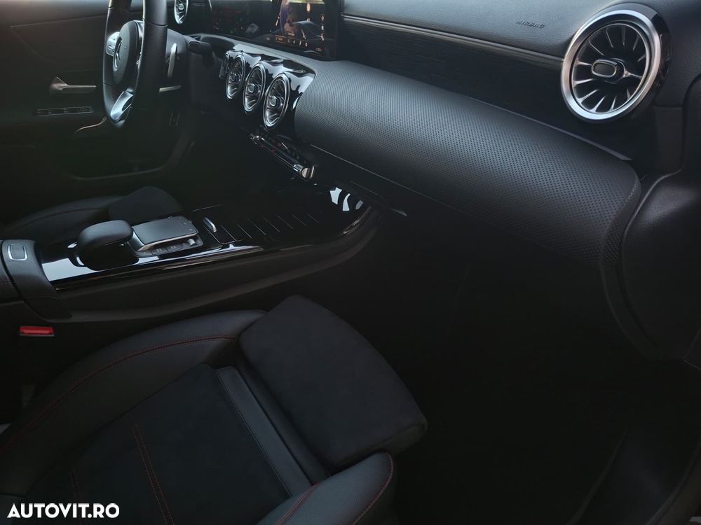 Mercedes-Benz A 250 e Aut. - 37