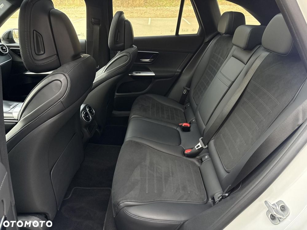 Mercedes-Benz GLC - 19