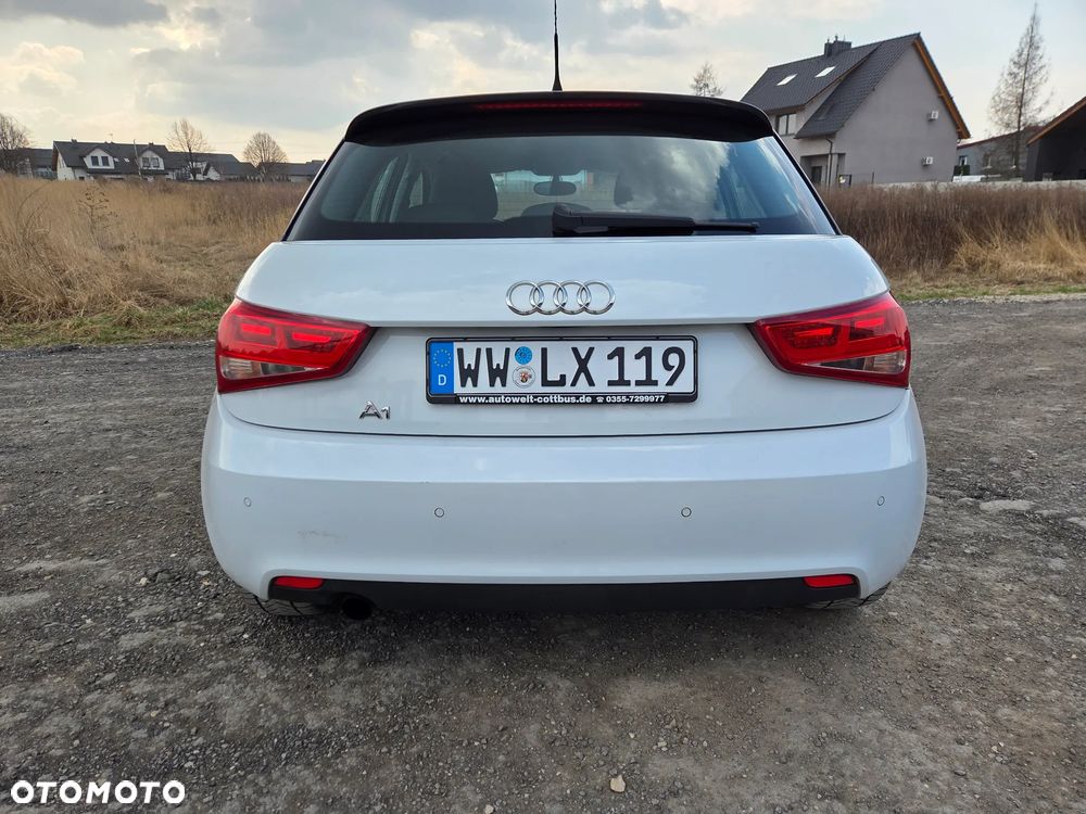 Audi A1 Sportback 1.6 TDI Attraction - 12