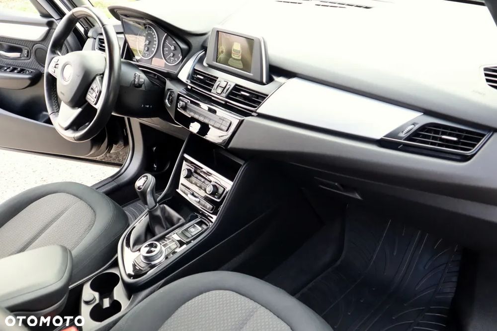 BMW Seria 2 218d Active Tourer - 15