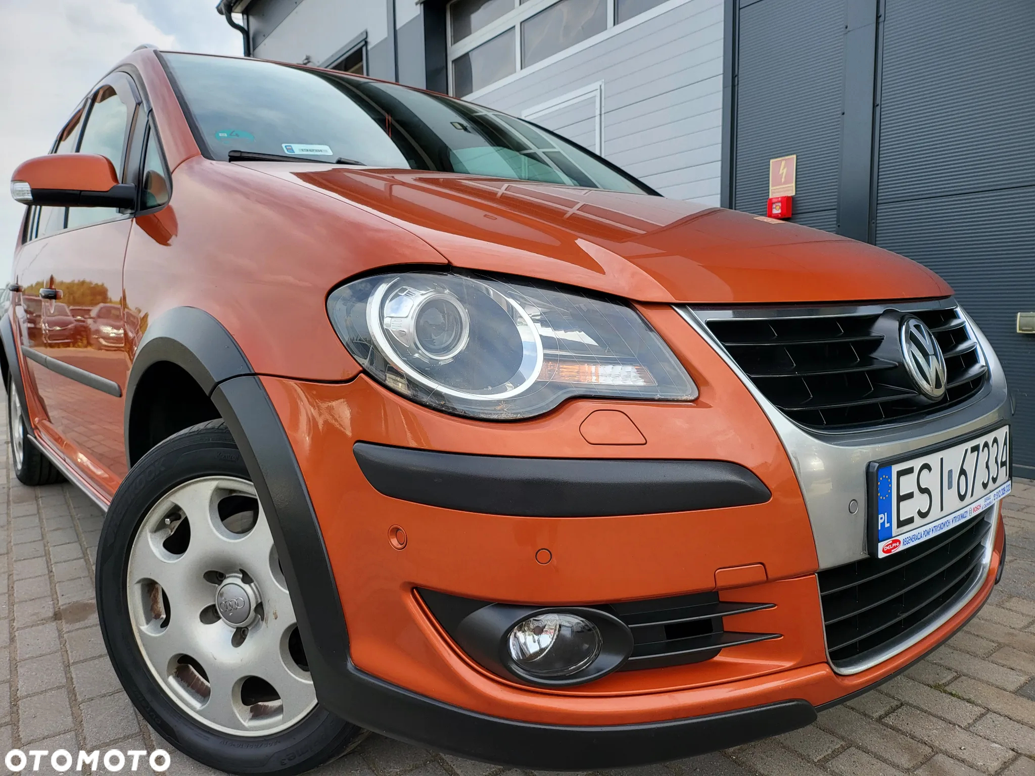 Volkswagen Touran 1.4 TSI Cross - 12