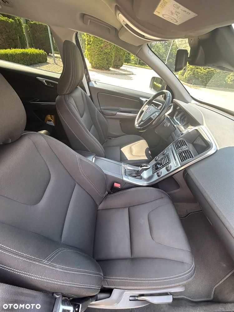 Volvo XC 60 ver-d3-drive--e-kinetic - 6
