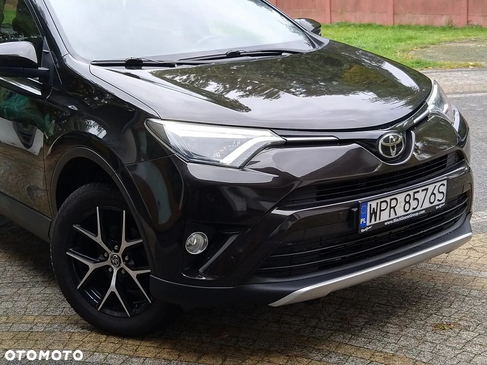 Toyota RAV4 - 7