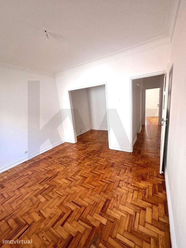 T2 central em Algés - conforto e acessibilidade - Grande imagem: 4/15