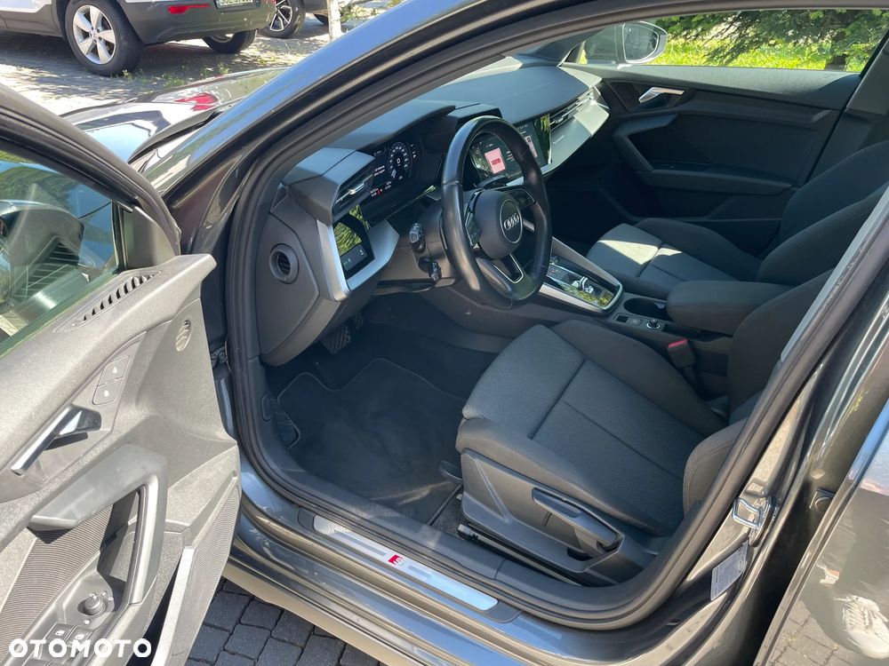 Audi A3 Limousine 30 TFSI mHEV S Line S tronic - 12